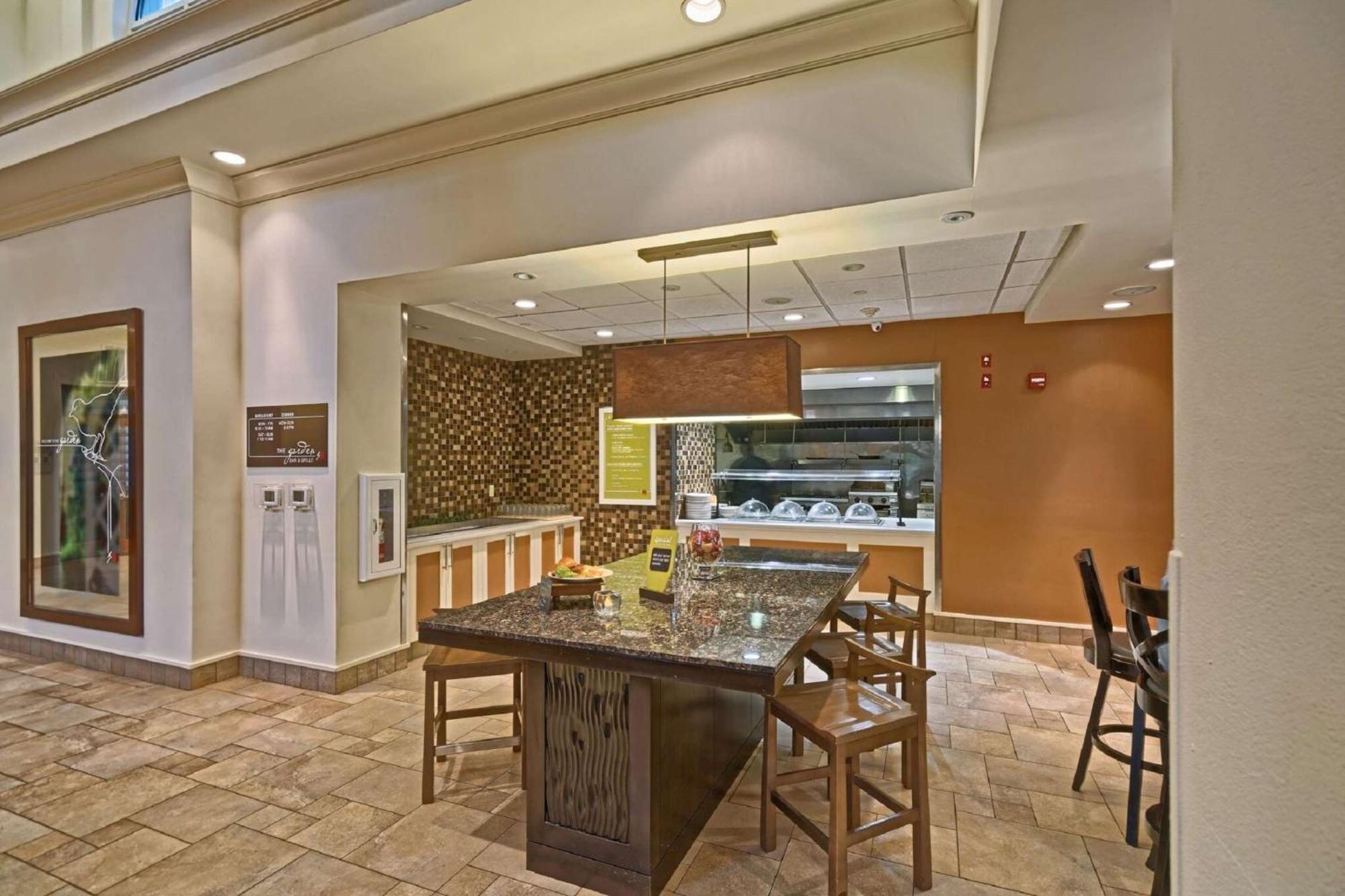 Hilton Garden Inn By Hilton Mount Laurel Εξωτερικό φωτογραφία