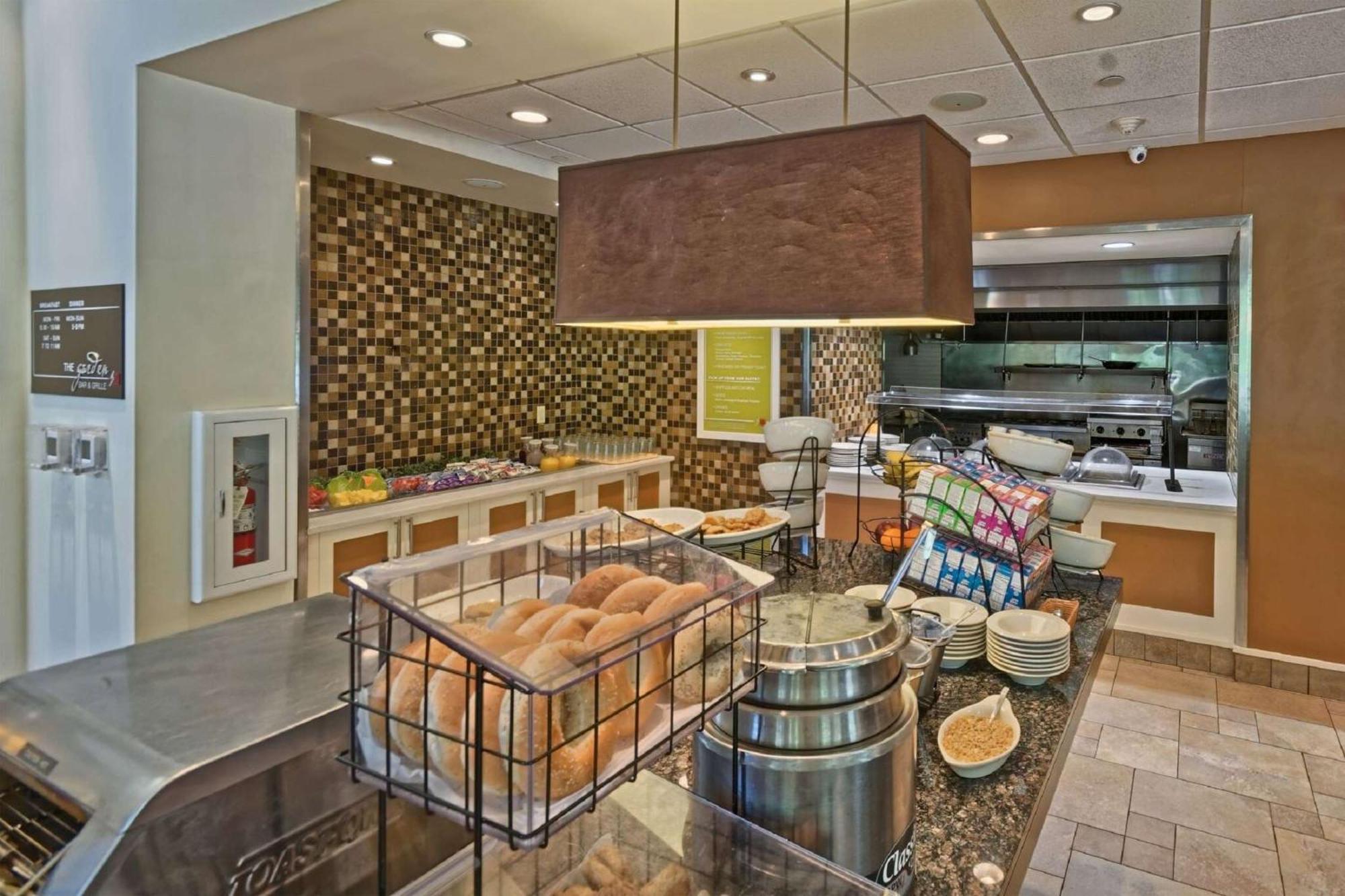 Hilton Garden Inn By Hilton Mount Laurel Εξωτερικό φωτογραφία